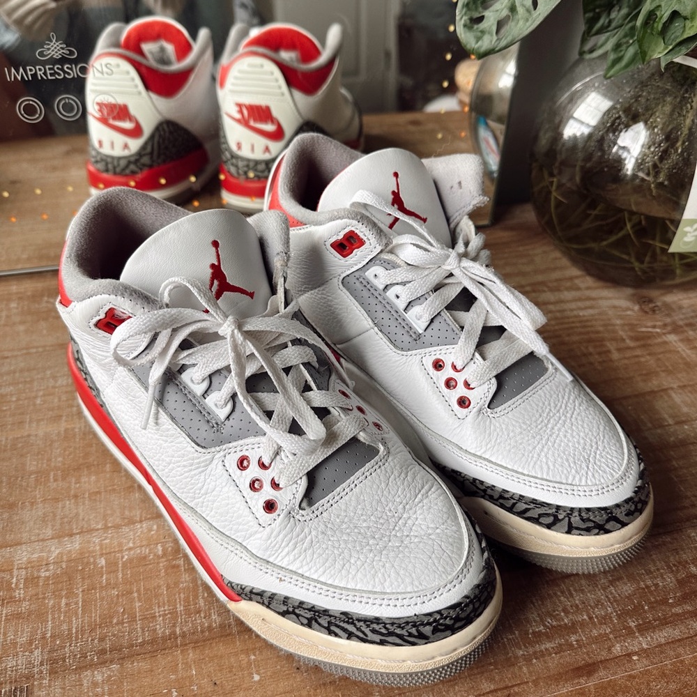 Air Jordan 3 Retro White Red Sneakers